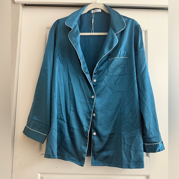 Teal Satin Pajama Set - Picture 3 of 7